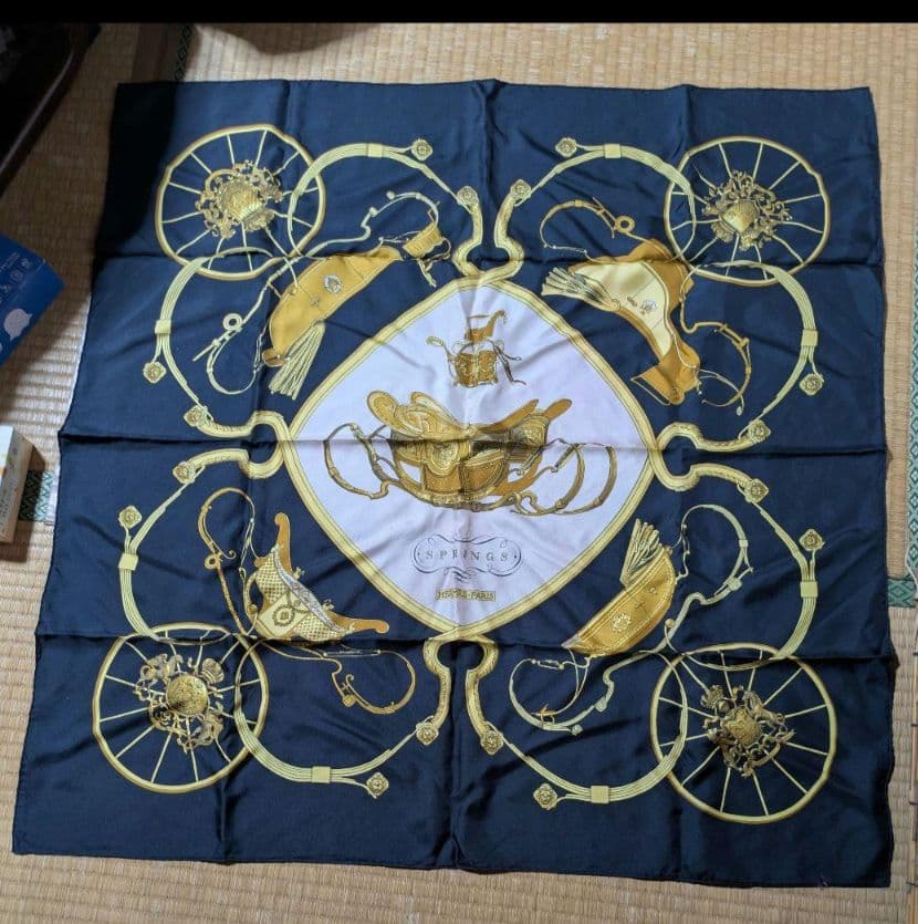 正規品 HERMES エルメス スカーフ秋風さん専用