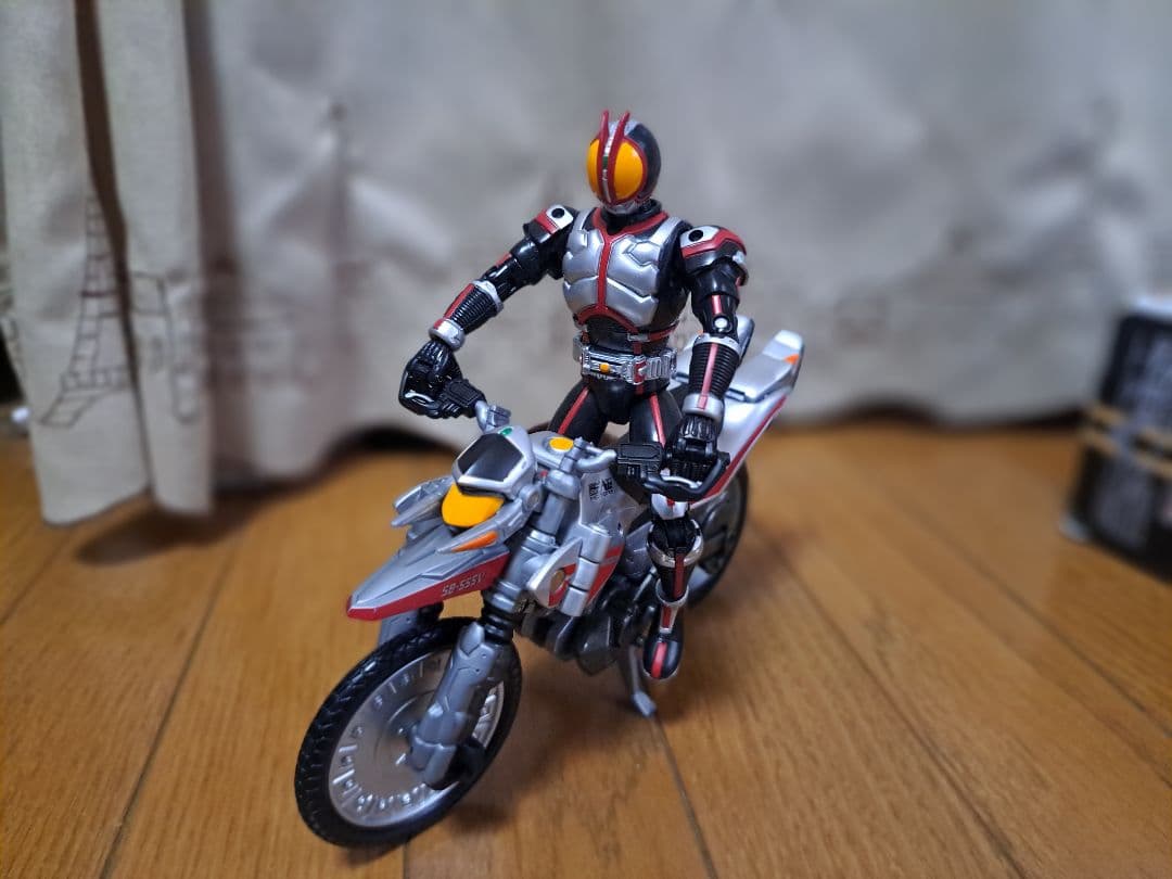 仮面ライダー ファイズ オートバジン カイザ 可動フィギュア 計2点 使用品