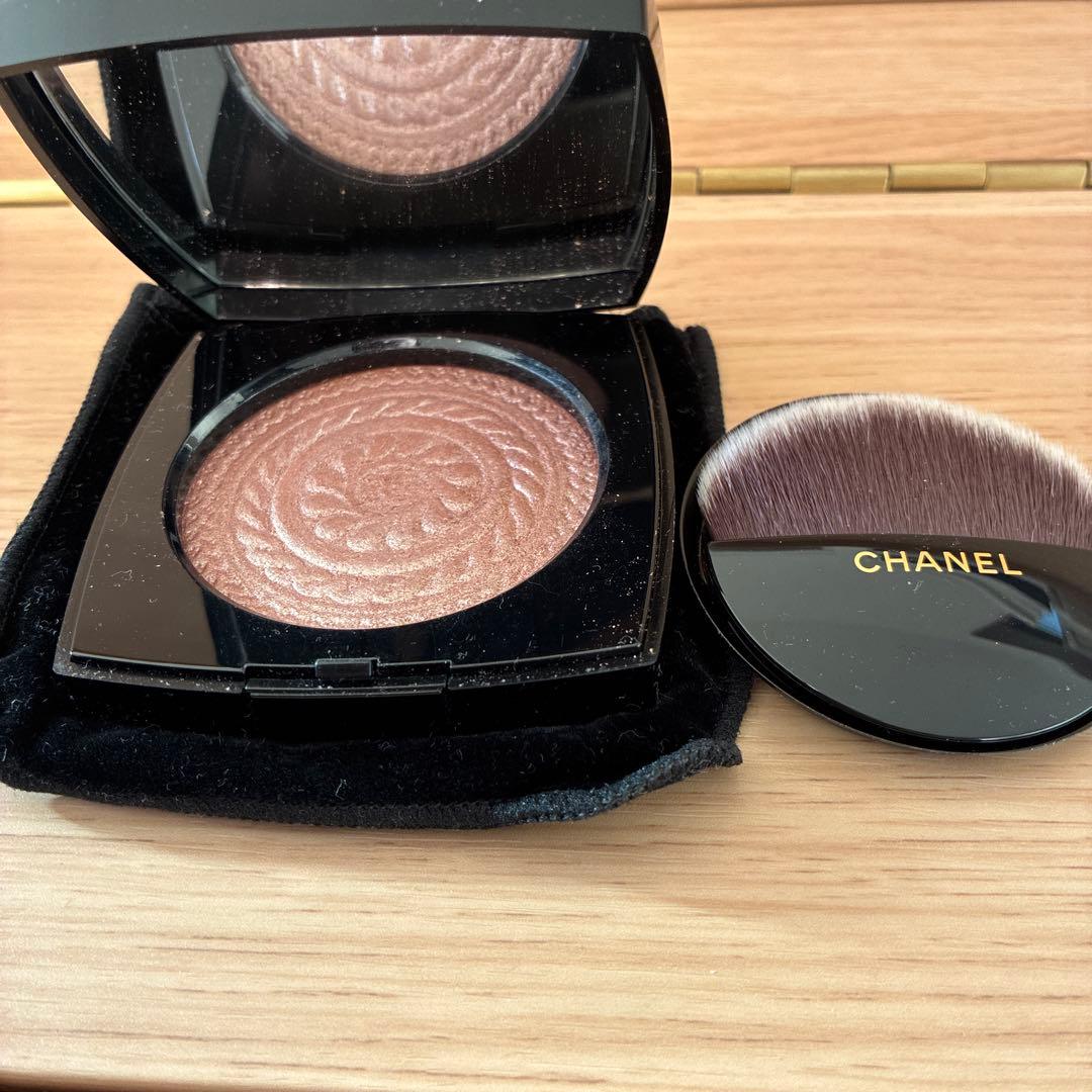 CHANEL ハイライトパウダー ブラウン系