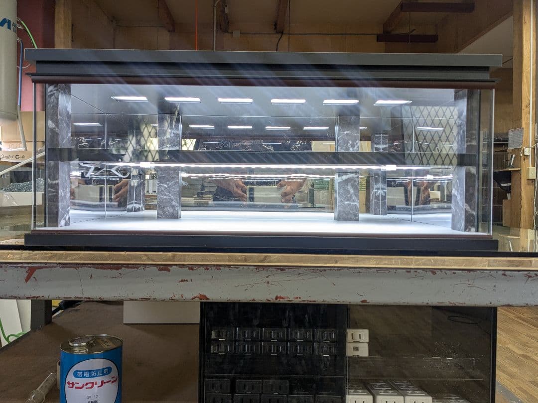 アクリルショーケース　2階仕様