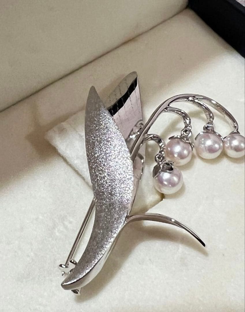 TASAKI スズラン　鈴蘭　ブローチ