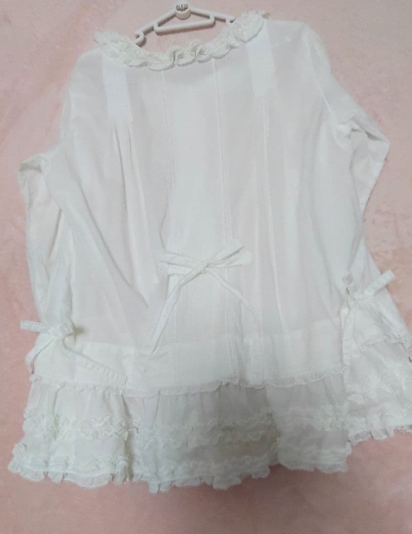 【ピンクハウス】ピコフリル・ピンタック・リボンいっぱいの可愛いオーバーブラウス