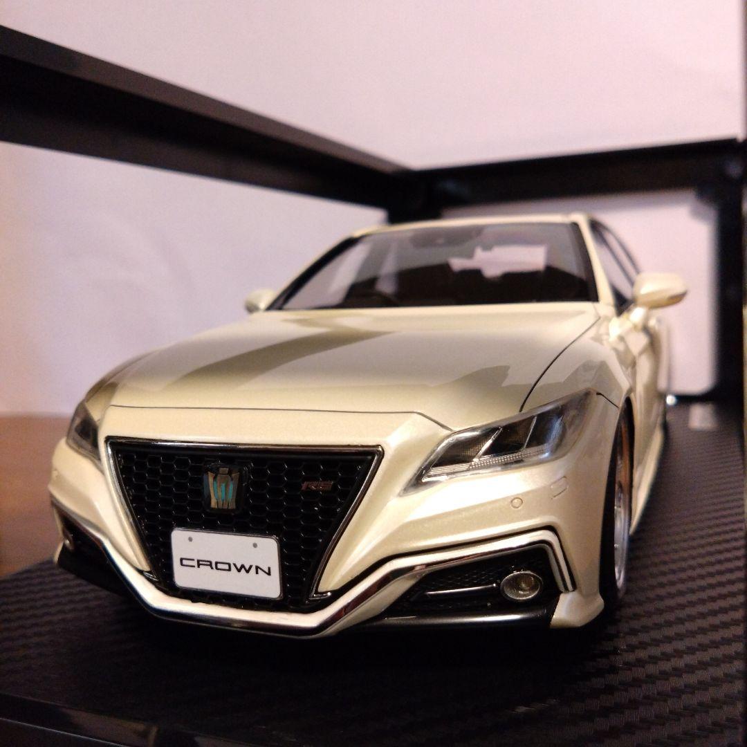 1/18 イグニッションモデル　トヨタ　クラウン（220）3.5L