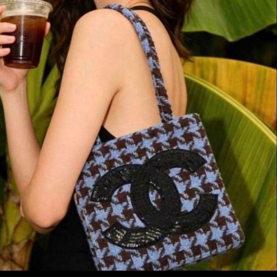CHANELツイードトートバッグ　ブルー