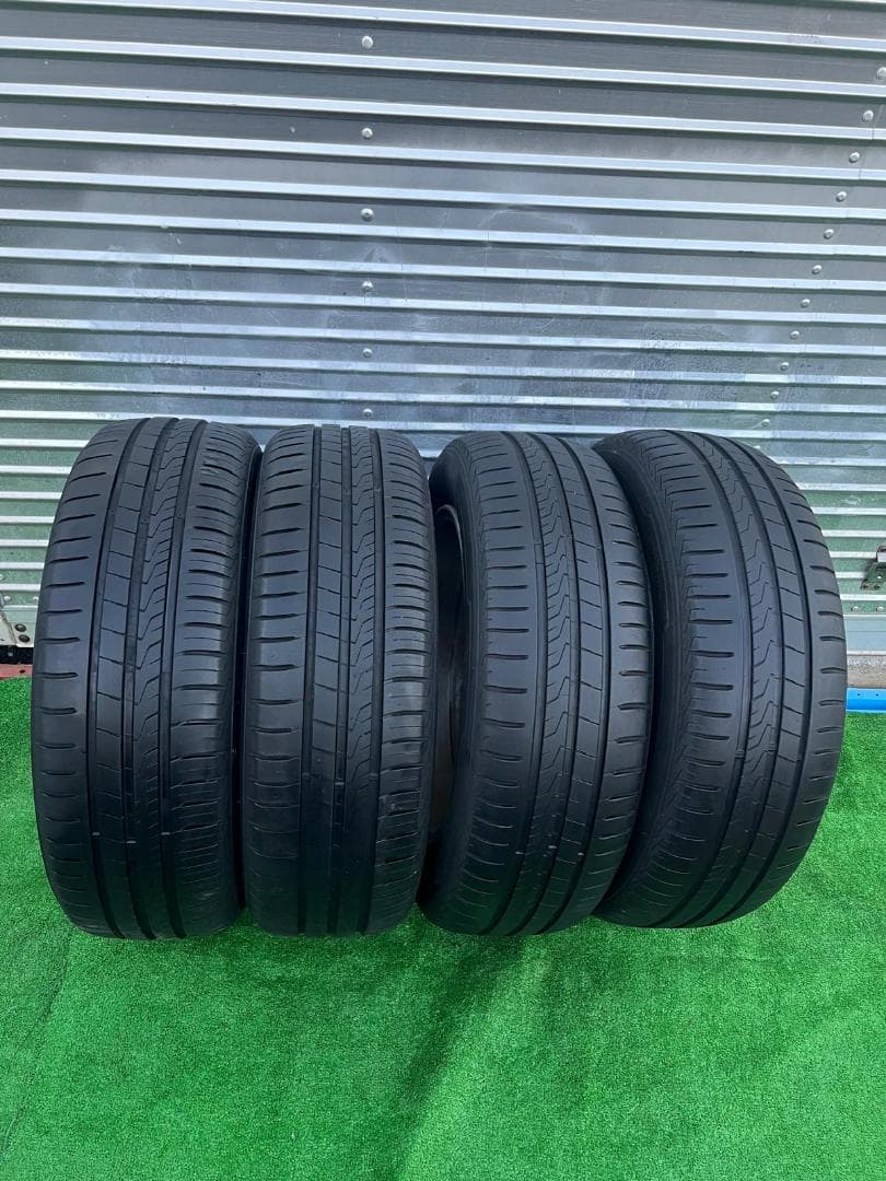 NISSAN 16X6+45 114.3 ホイールと195/60R16 タイヤ