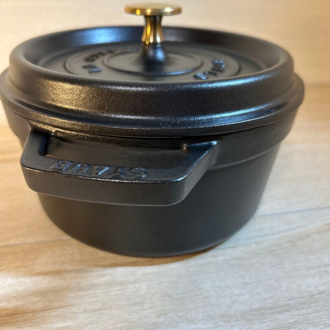 ストウブ　ココットラウンド 20cm 10cm ブラック　両手鍋　鍋