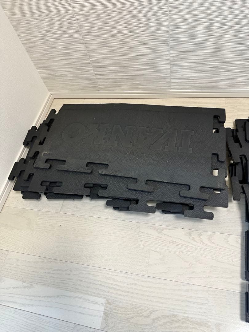 IVANKO インターロック式 ブラックラバーマット