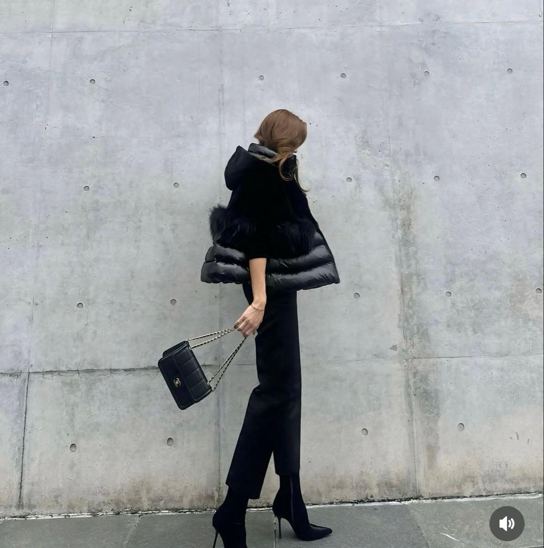 売約済　ESMOK ベルベットファー付きダウンベスト