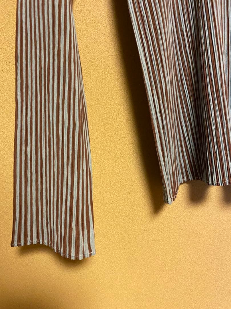 ISSEY MIYAKE イッセイミヤケ　長袖カットソー