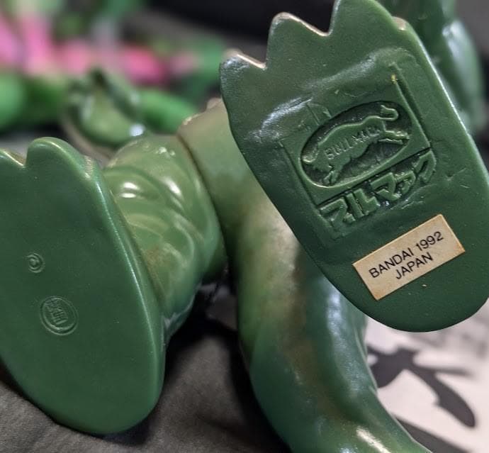 ミニラ（ブルマァク復刻）＆カマキラス（マルサン）ソフビフィギュア２体セット＋１