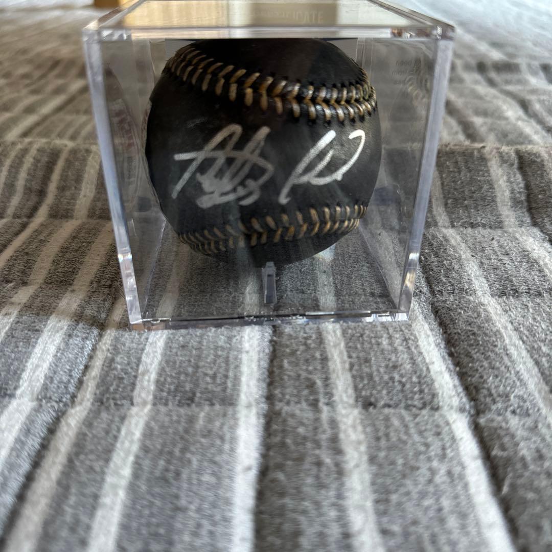 フェルナンドタティスjr直筆サインボール　限定黒ボールBECKETT社