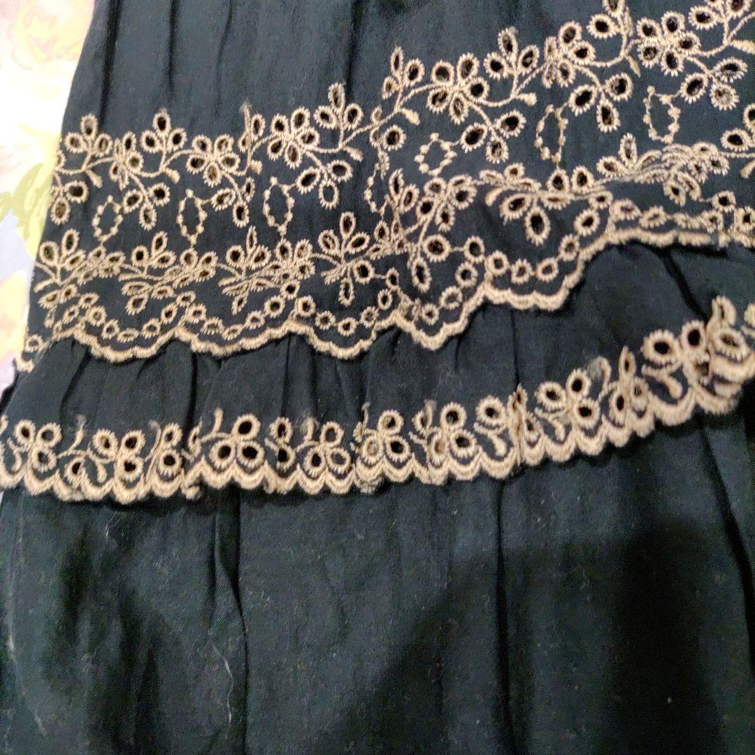 ピンクハウス　段々ワンピース　カットワーク、花刺繍入　濃紺✕ピンク