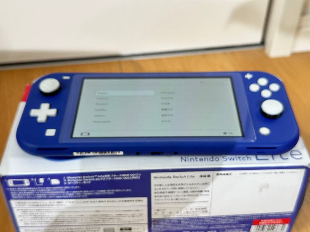 美品Nintendo Switch Lite 本体 ブルー 青 ACアダプター付