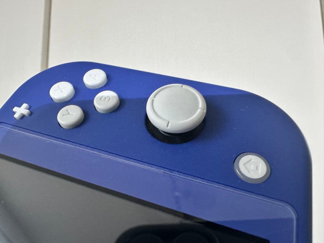 美品Nintendo Switch Lite 本体 ブルー 青 ACアダプター付