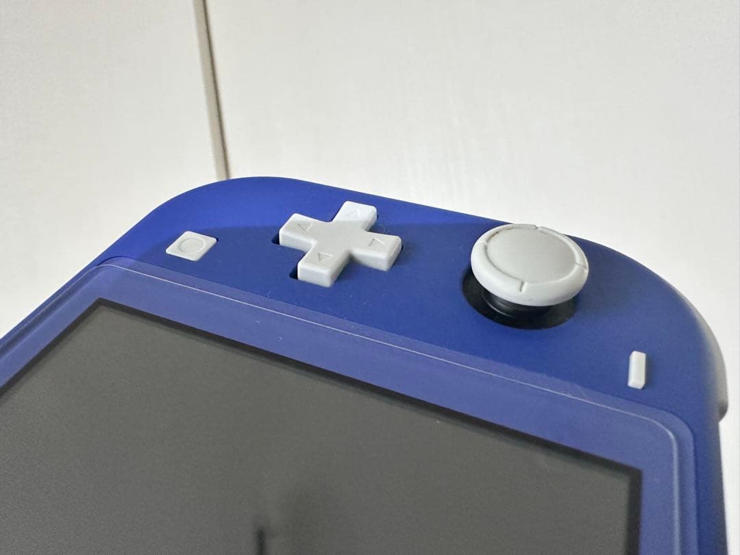 美品Nintendo Switch Lite 本体 ブルー 青 ACアダプター付