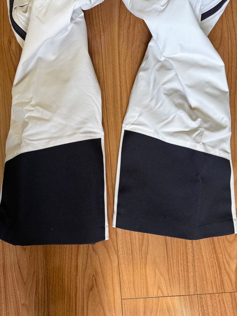 デサント　スキーウェア　上下S DESCENTE