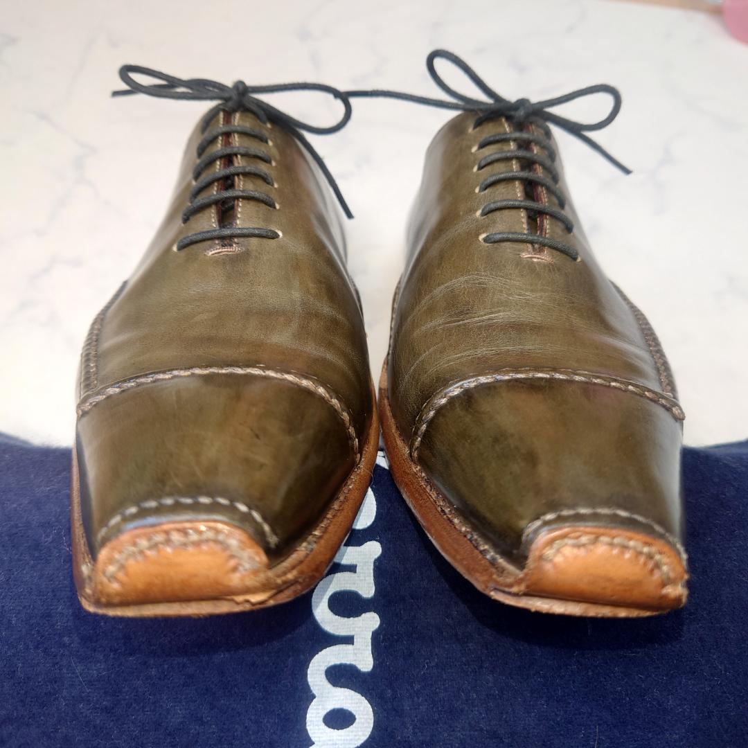 着用回数少ない　ZENOBI　パティーヌ　ダークグリーン　オリーブカーキ色