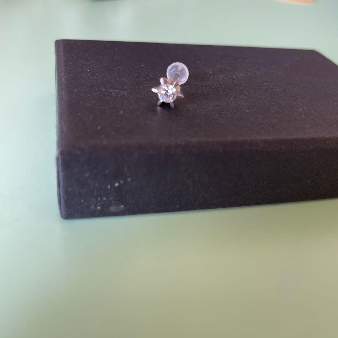 pt900 天然ダイヤモンド　ピアス　片耳
