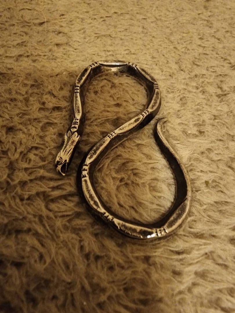 ラリースミス　キーリング