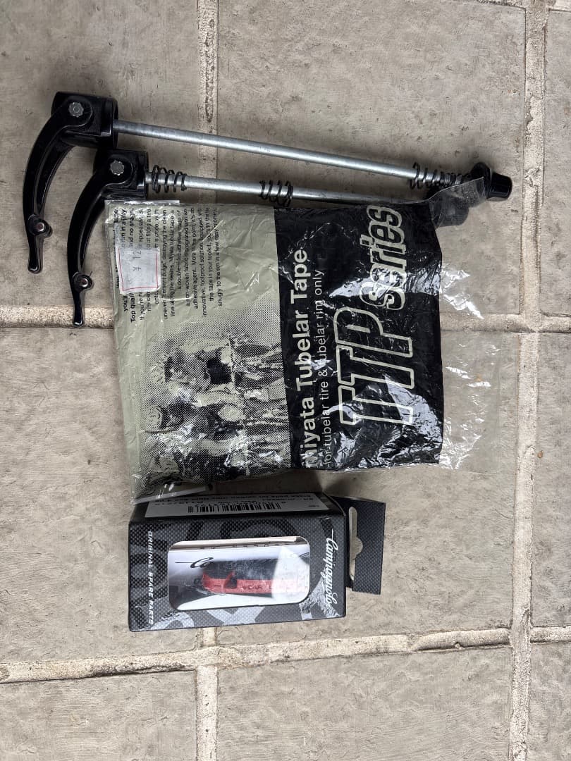 カンパニョーロ ボーラワン50mm チューブラー シマノ11sp