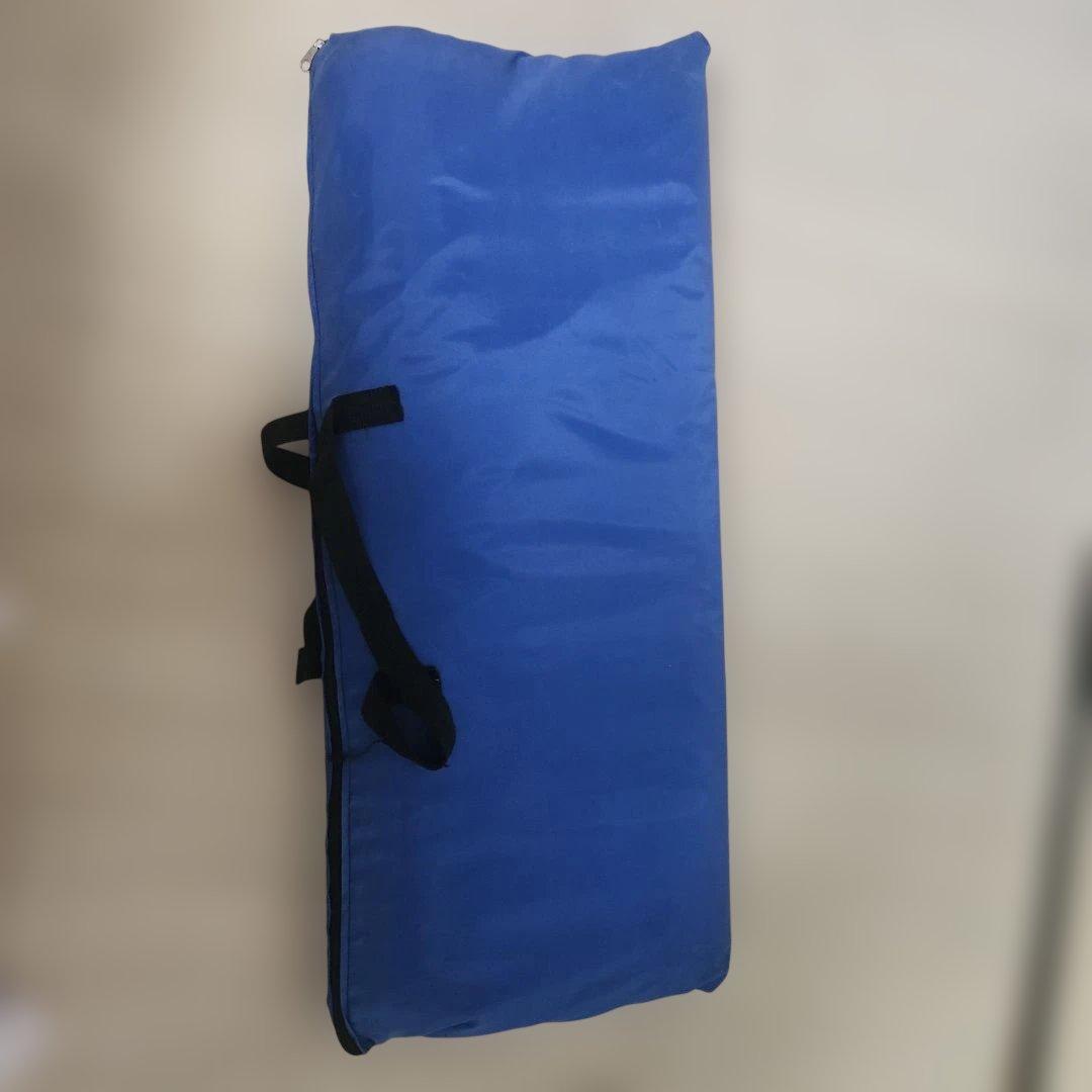 マッサージ、リンパドレナージュ、エステティック用の温熱ブランケット。