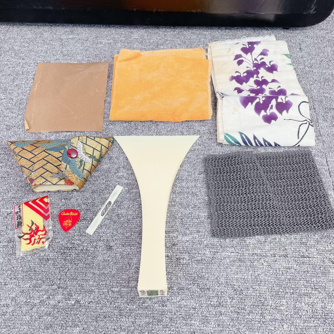 三味線 中棹 トチ 紅木 金細 東サワリ 段違い溝 綾杉彫り 和楽器