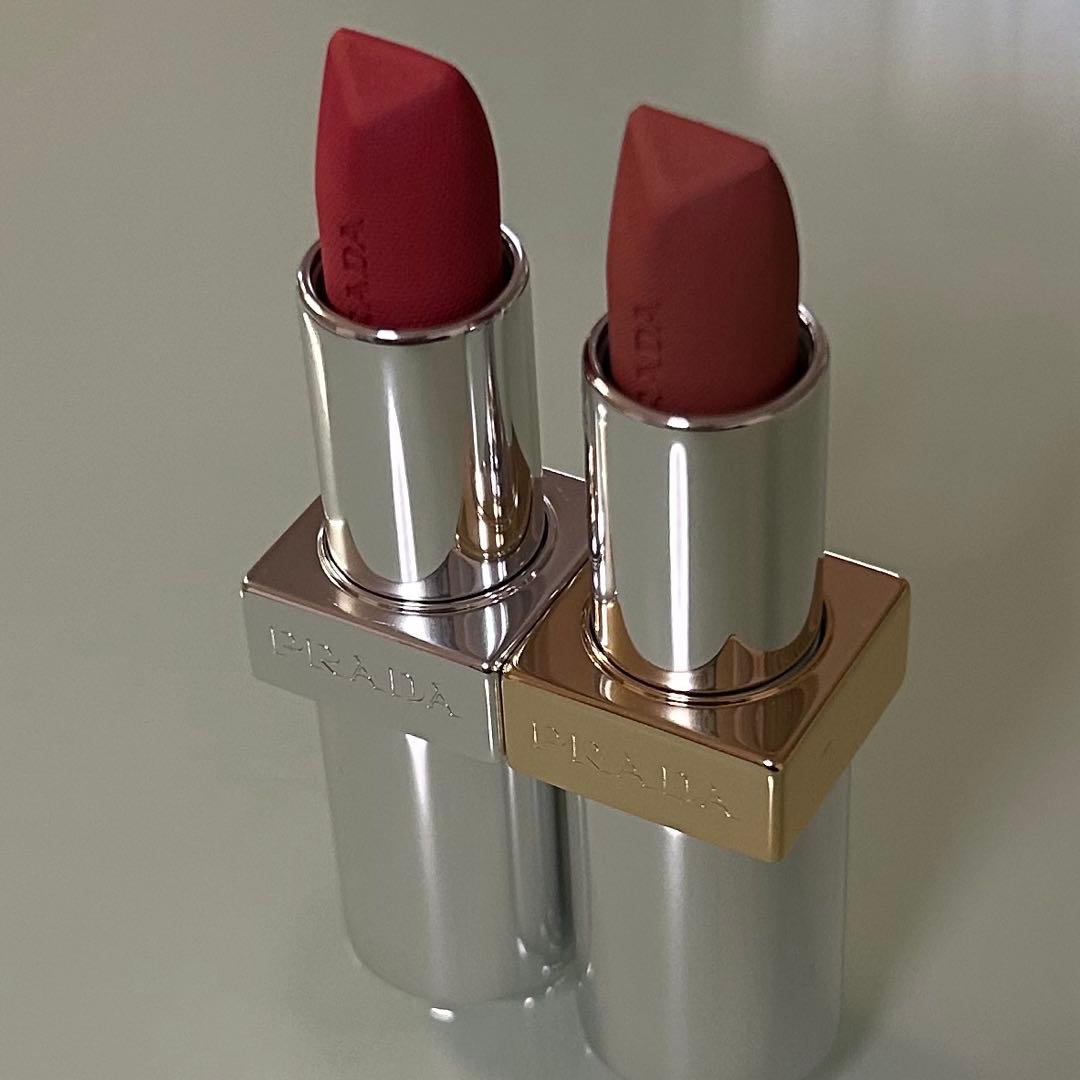 PRADA モノクロームウェイトレスリップカラー ポーチ ミラー