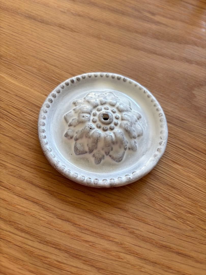 アスティエ・ド・ヴィラットAstier de Villatteインセンスホルダー