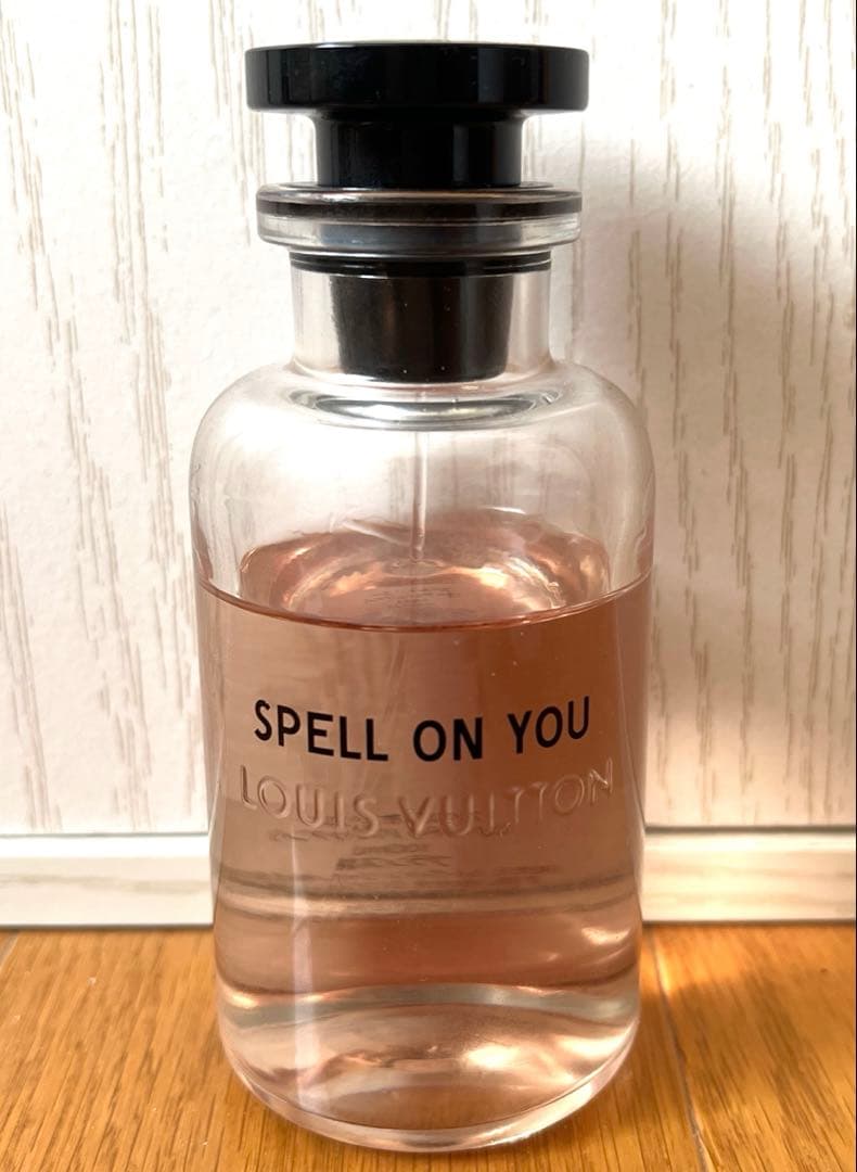 ルイヴィトン　SPELL ON YOU