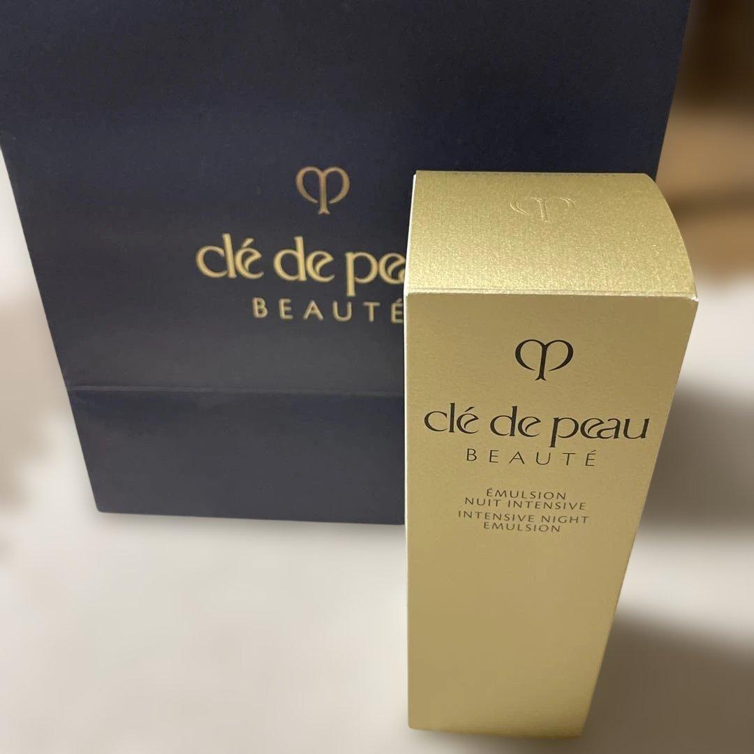 クレ・ド・ポーボー　エマルションアンタンシヴ(ニュイ) 本体