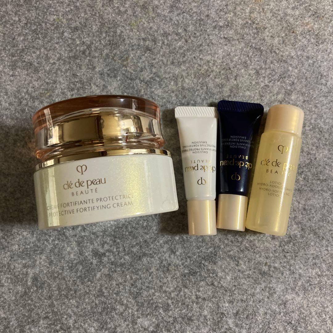 クレドーポーボーテ　クレームプロテクトゥリスn クリーム状乳液(日中用)