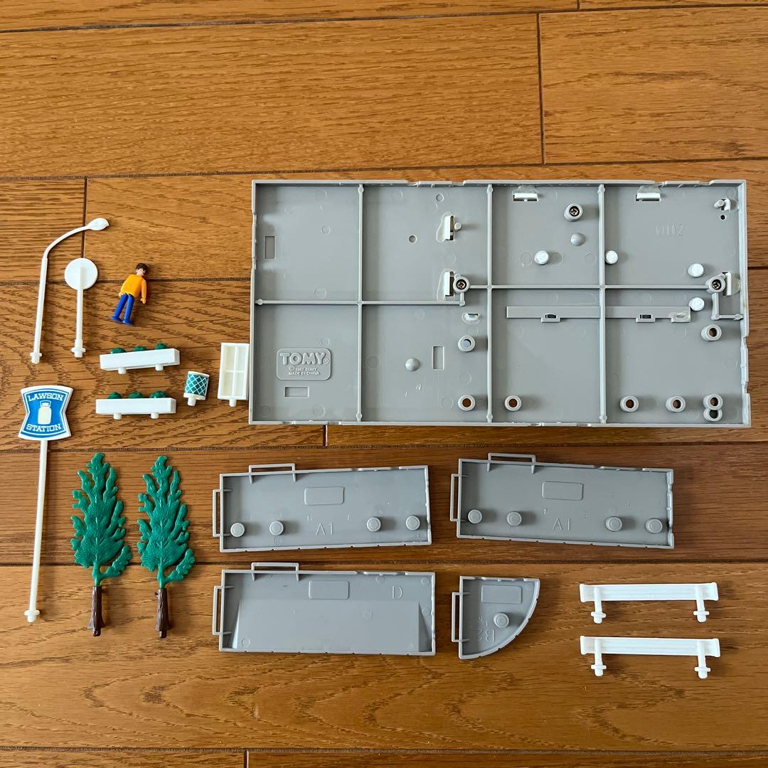 わ*ん様 トミカタウン ローソン☆ローソントラックトミカ付☆