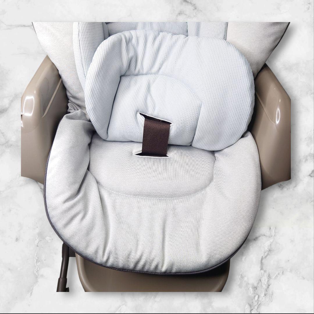 【ほぼ未使用】Combi コンビ ネムリラAT 新生児 自動 ハイローチェア