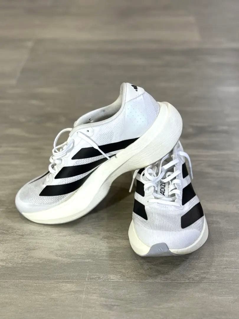 adidas Adizero EVO SL シューズ