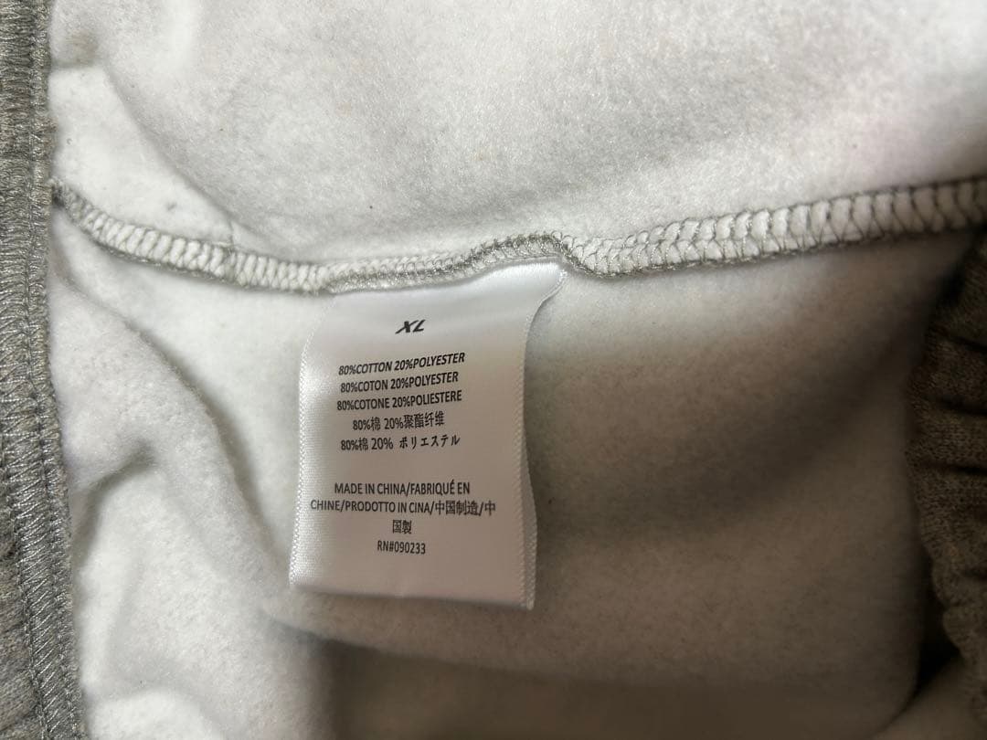 新品未使用　エッセンシャルズ スウェット1977 ハーフパンツ 短パンXL