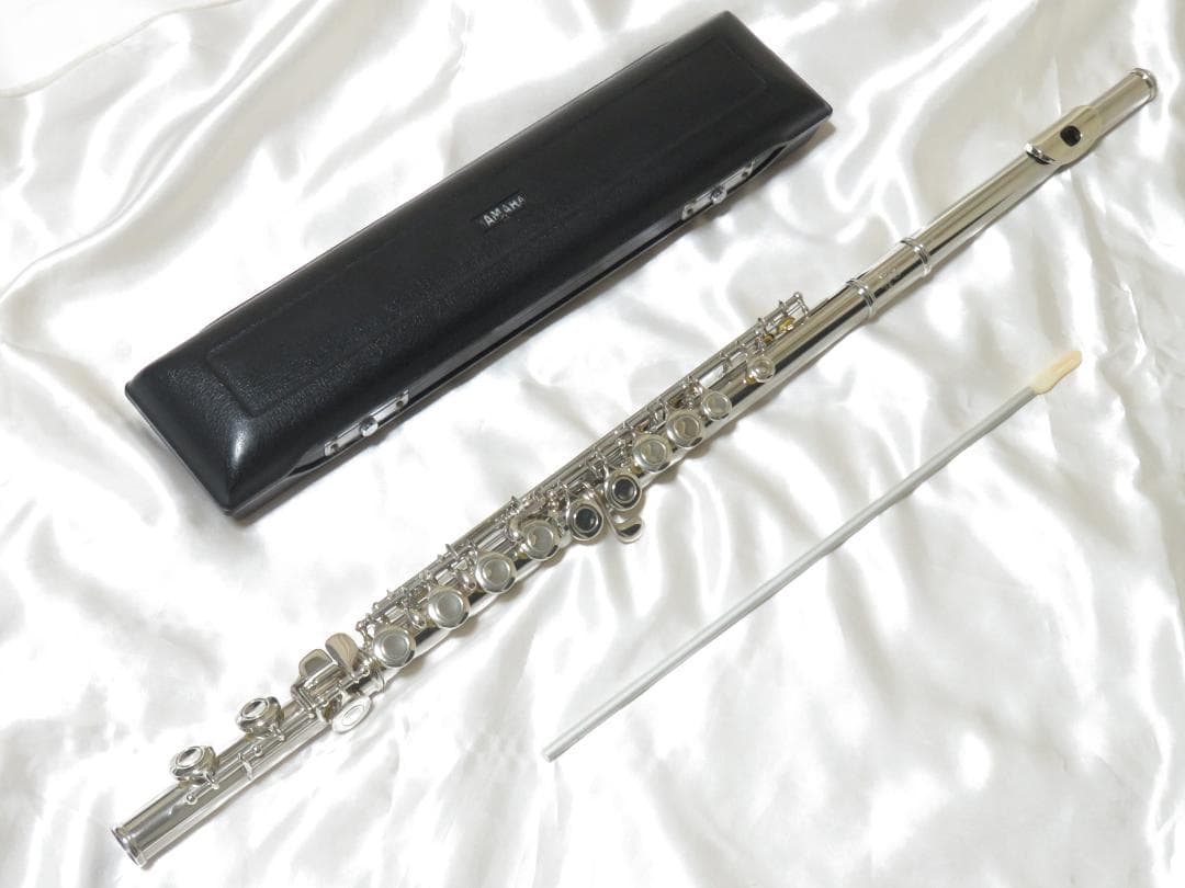 全タンポ＆ヘッド・コルク交換済　フルート　YAMAHA　YFL-23　Eメカ付き