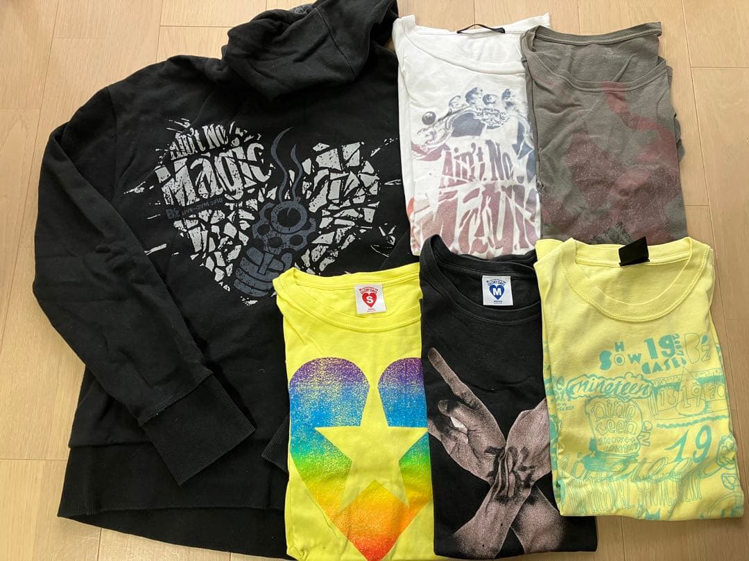 B'z CDコレクションとアパレルセット