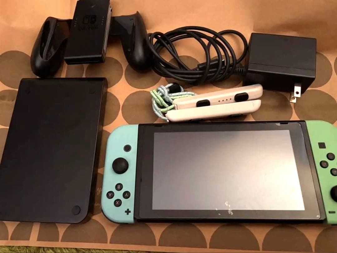 Heng Monicaさん専用　Nintendo switch 本体　中古