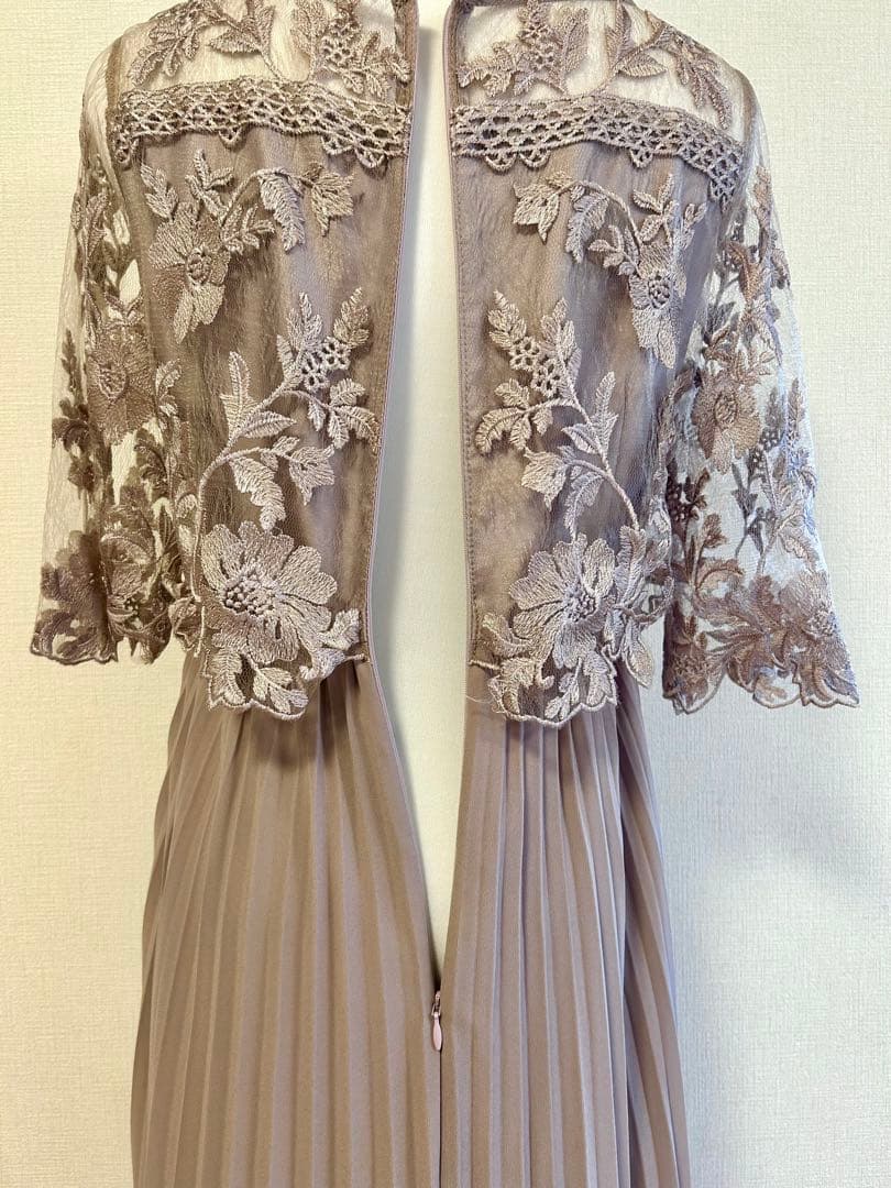 【新品】結婚式 お呼ばれ 成人式 ドレス 刺繍 切り替え フレアレース