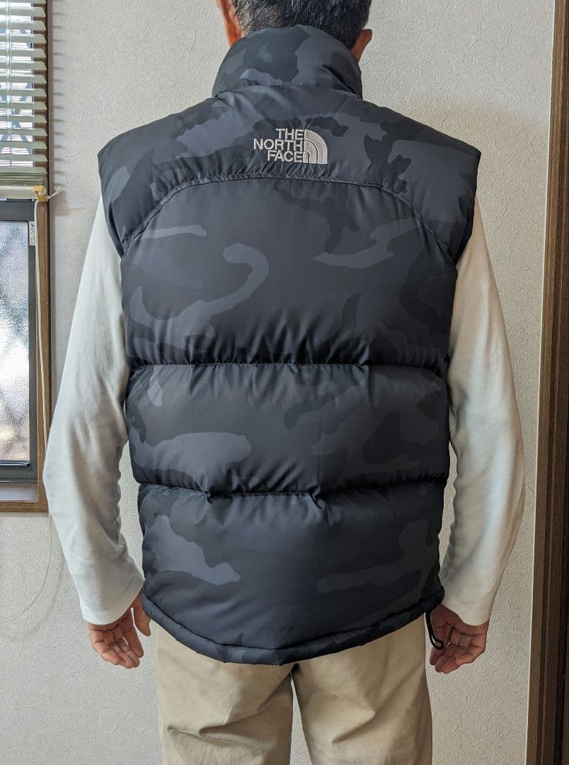 【美品】 NORTH FACE 迷彩ヌプシダウンベスト ND01587