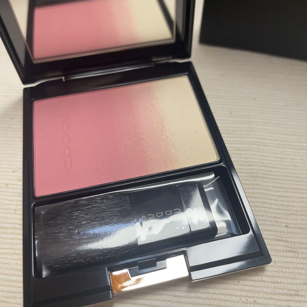 新品✨SUQQU ピュアカラーブラッシュ　124 桜光