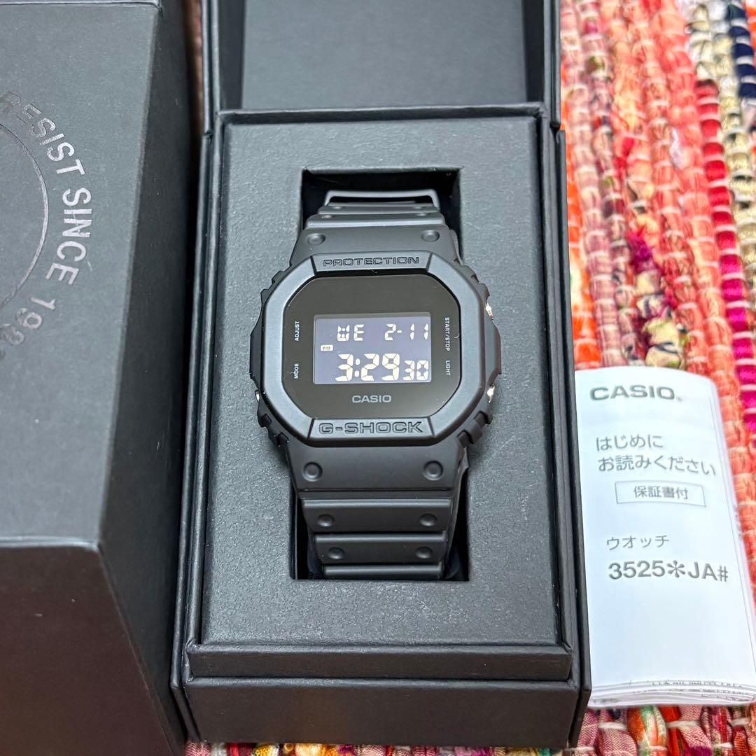CASIO G-SHOCK DW-5600UBB-1JF 新品未使用箱保証書付き