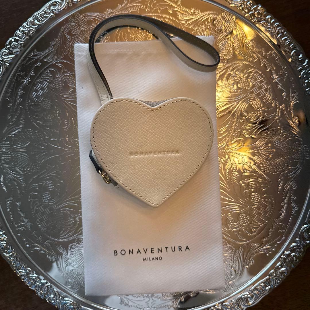 b*k様 BONAVENTURA x25ans 限定品ハート型チャームケー