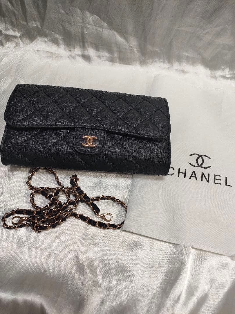 シャネル ショルダーバッグ ゴールド ノベルティ