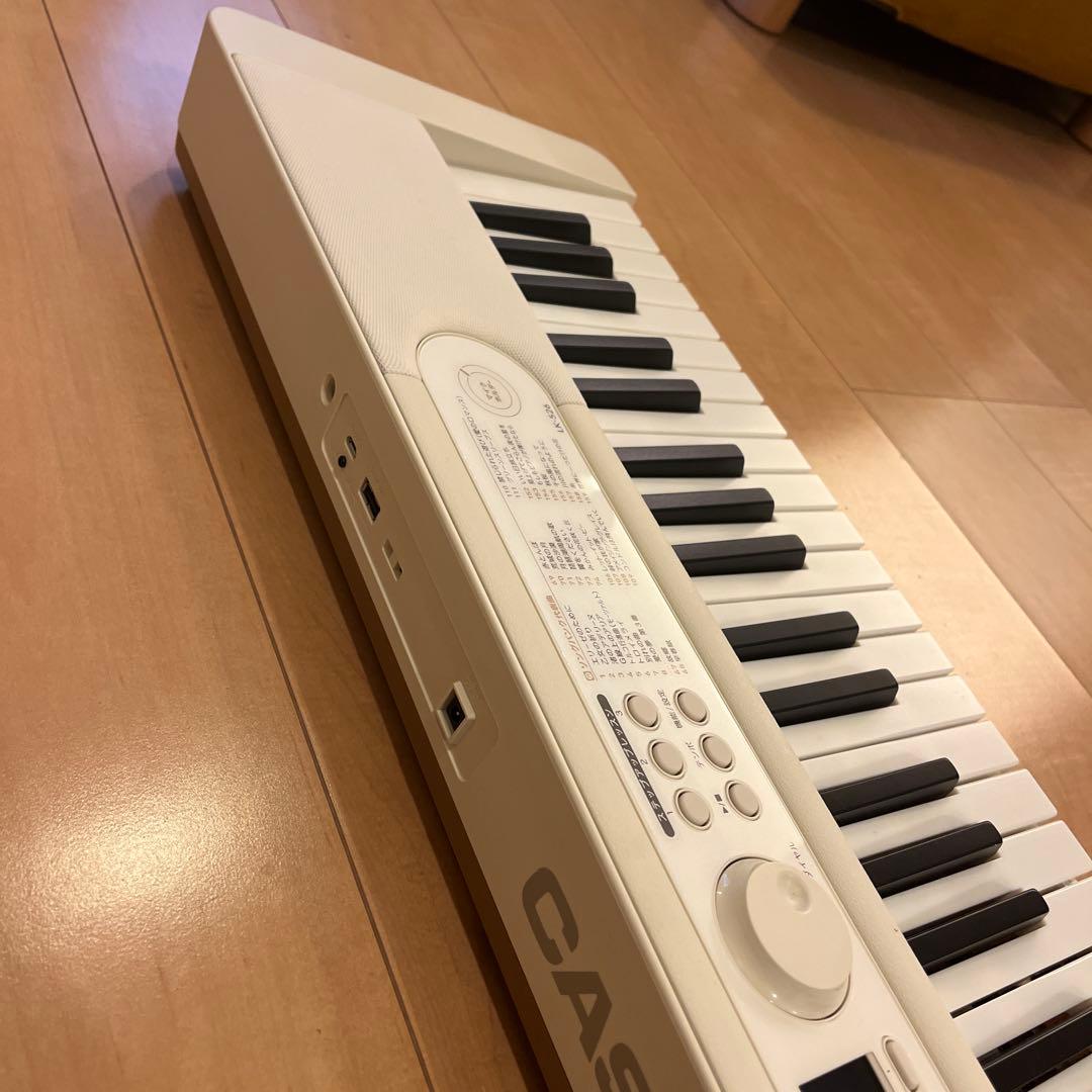 美品　CASIO Casiotone LK-526 デジタルキーボード光ナビ