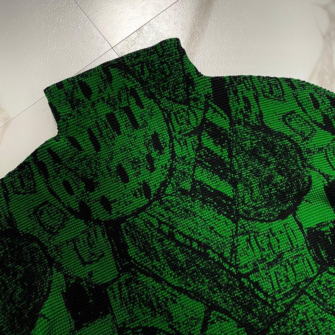 me ISSEY MIYAKE ハイネックカットソー 総柄 ワッフルプリーツ