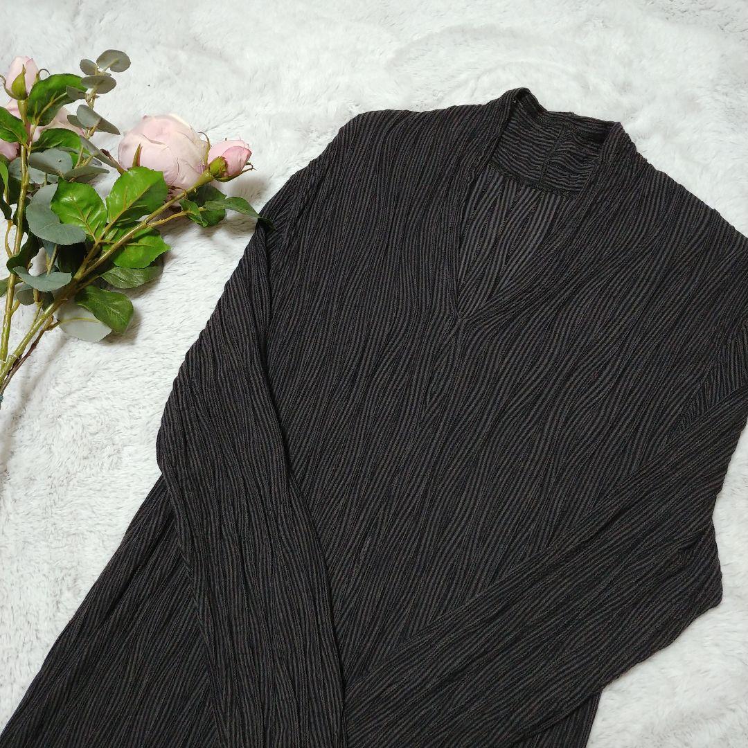 ヨーガンレール　Vネックニットロングワンピース 長袖 ダークカラー