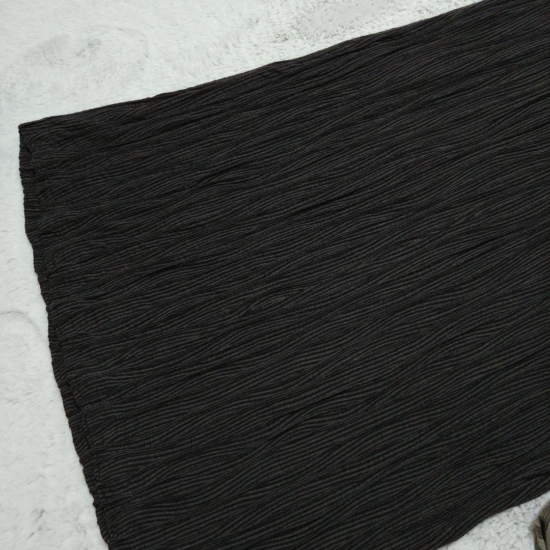 ヨーガンレール　Vネックニットロングワンピース 長袖 ダークカラー