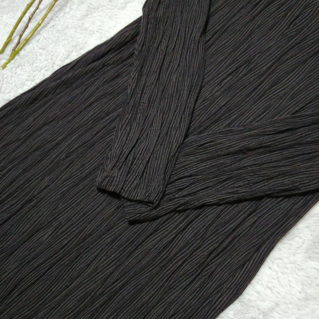 ヨーガンレール　Vネックニットロングワンピース 長袖 ダークカラー