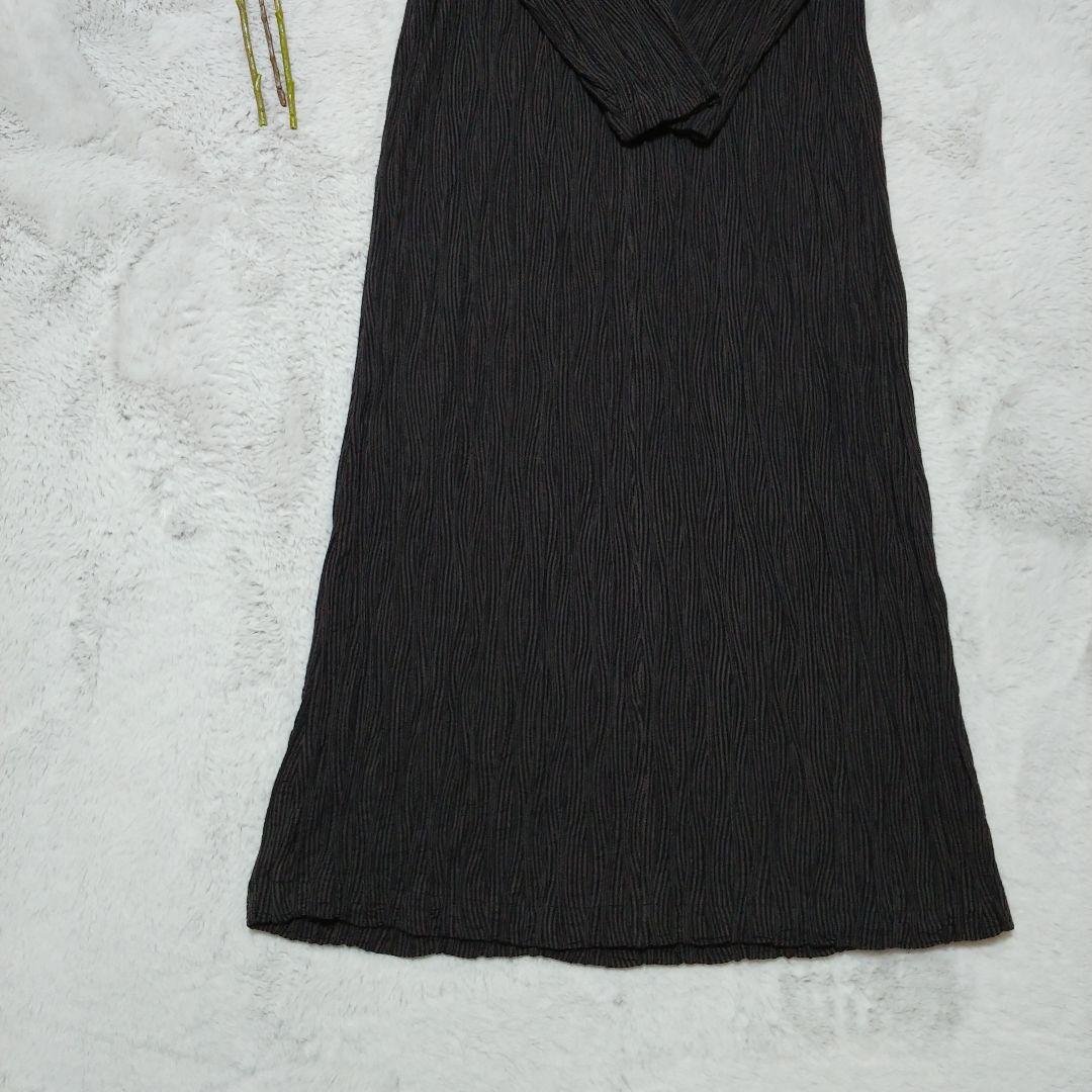 ヨーガンレール　Vネックニットロングワンピース 長袖 ダークカラー